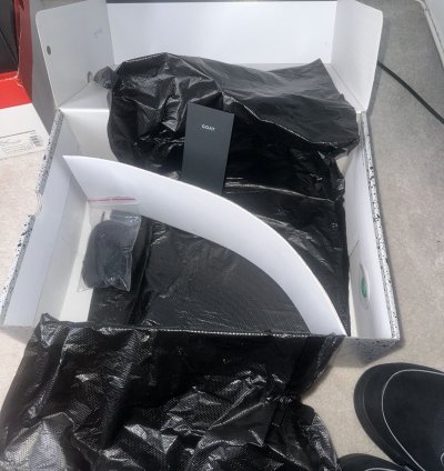 Air Jordan 5 Retro Black Metallic Size-11 Deadstock