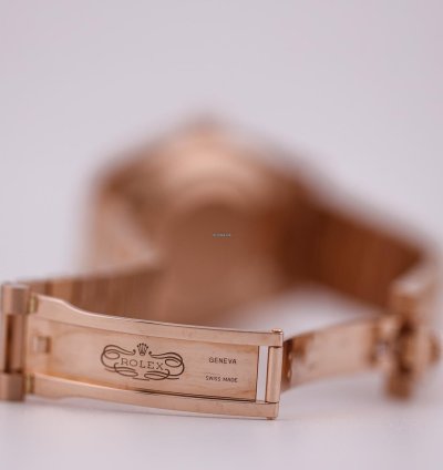 Rolex Day-date 40 Chocolate Baguette 2021 Full Set