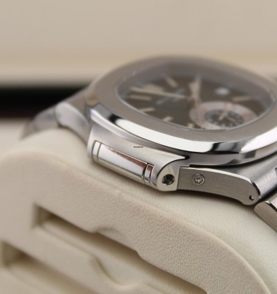 Patek Philippe Nautilus 5980 1a-001 2012 Full Set