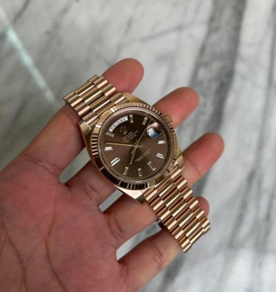 Rolex Day-date 40 Chocolate Baguette Dial 18k Rose Gold