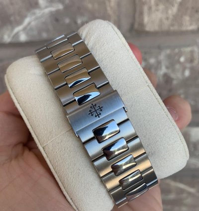 Patek Philippe Nautilus 5980 1a-001 Blue Nautilus
