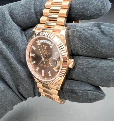 Rolex Day-date 40 Chocolate Baguette Dial Rose Gold