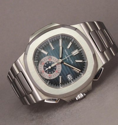 Patek Philippe Nautilus 5980 1a-001 Geneva Seal - 12 2007 - 2020 Ad Service