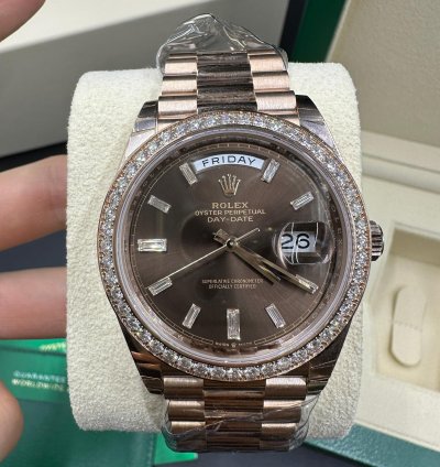 Rolex Day-date 40 Chocolate Diamond Bezel
