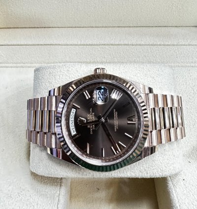 Rolex Day-date 40 Chocolate Roman Dial