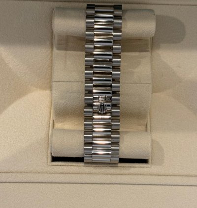 Rolex Day-date 40 Diamond Bezel Meteorite Mint 2023 Day-date 40 White Tag