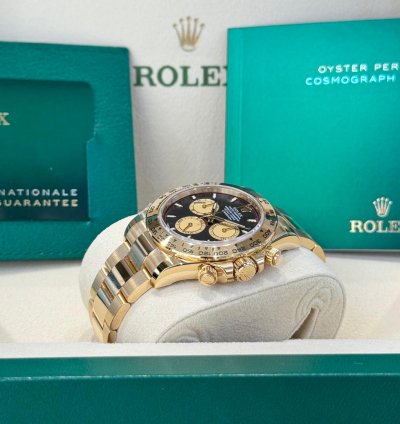 Rolex Daytona Cosmograph Daytona Yellow Gold Black Dial 2024