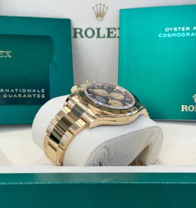 Rolex Daytona Cosmograph Daytona Yellow Gold Black Dial 2024