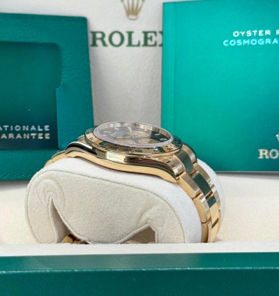 Rolex Daytona Cosmograph Daytona Yellow Gold Black Dial 2024