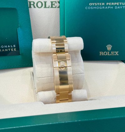 Rolex Daytona Cosmograph Daytona Yellow Gold Black Dial 2024