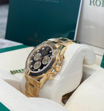 Rolex Daytona Cosmograph Daytona Yellow Gold Black Diamond Dial 2023
