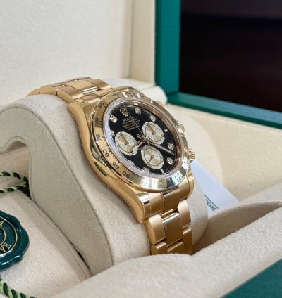 Rolex Daytona Cosmograph Daytona Yellow Gold Black Diamond Dial 2024