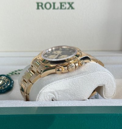 Rolex Daytona Cosmograph Daytona Yellow Gold Black Diamond Dial 2024