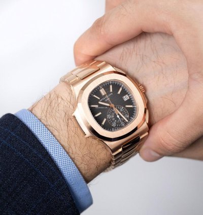 Patek Philippe Nautilus 5980 1r-001 18k Rose Gold Black Dial 40 Mm