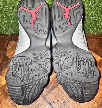 Air Jordan 9 Retro Johnny Kilroy