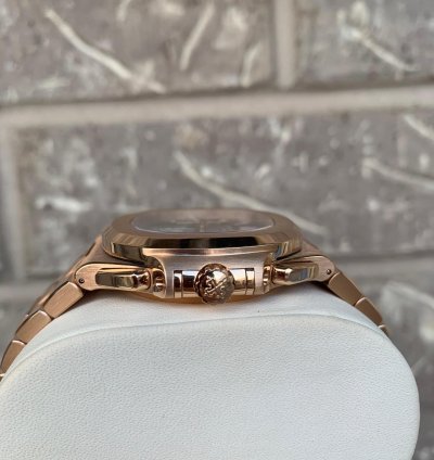 Patek Philippe Nautilus 5980 1r-001 Rose Gold Black Nautilus