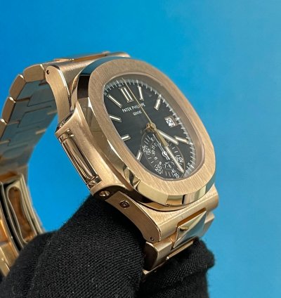 Patek Philippe Nautilus 5980 1r-001 Rose Gold Black Nautilus