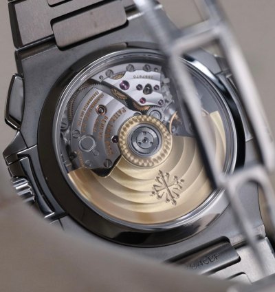 Patek Philippe Nautilus 5980 Complete Set Gradient Blue Dial Steel Bracelet 5980 1a-001 Steel