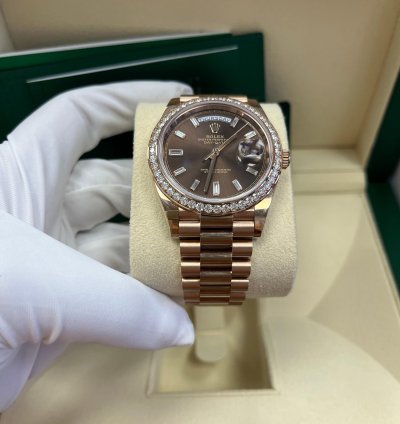 Rolex Day-date 40 Everose Gold Day-date 40-diamond Bezel-chocolate Baguette Dial-president 228345rbr
