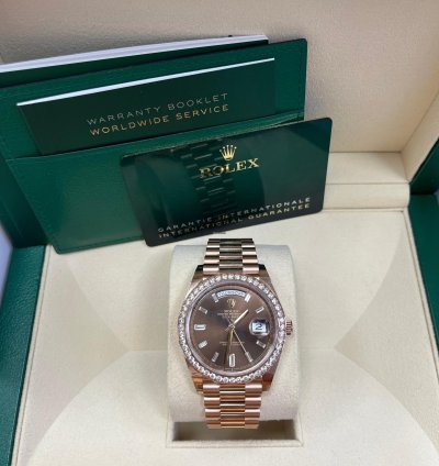 Rolex Day-date 40 Everose Gold Day-date 40-diamond Bezel-chocolate Baguette Dial-president 228345rbr