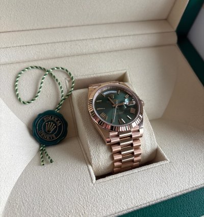 Rolex Day-date 40 Everose Gold Green Olive Dial 228235