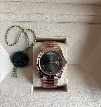 Rolex Day-date 40 Everose Gold Green Olive Dial 228235