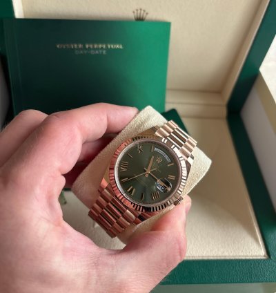 Rolex Day-date 40 Everose Gold Green Olive Dial 228235