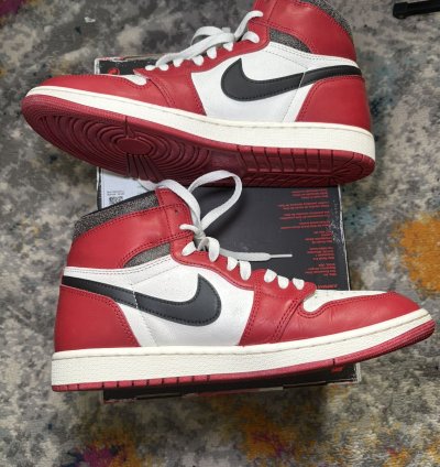 Air Jordan Retro 1 Lost And Found Size 10