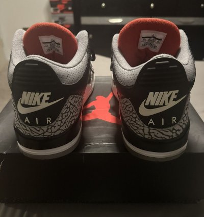 Air Jordan Retro 3 Og Black Cement 2018 Last Price Drop