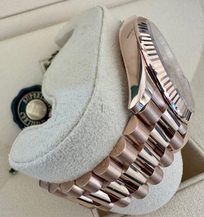 Rolex Day-date 40 Everose Sundust 2022 Ungetr Orig Papiere Sofort Verf Gbar
