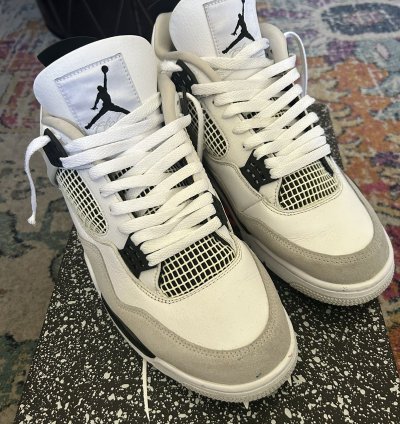 Air Jordan Retro 4 Military Black