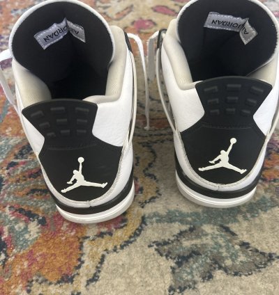 Air Jordan Retro 4 Military Black
