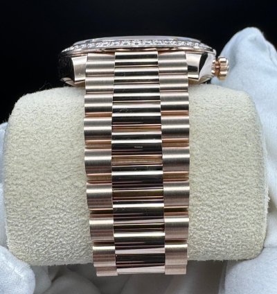 Rolex Day-date 40 Factory Diamond Bezel
