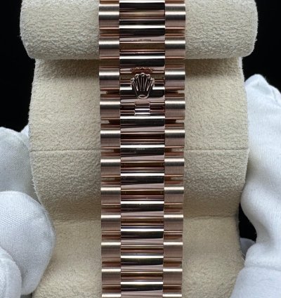 Rolex Day-date 40 Factory Diamond Bezel