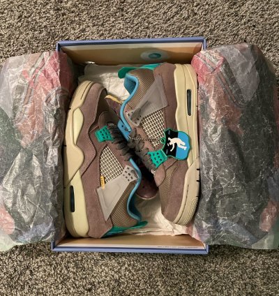 Air Jordan Retro 4 Union La Taupe Haze