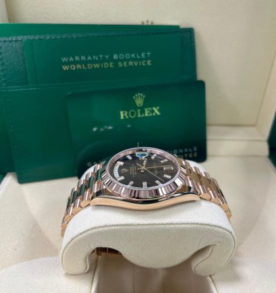 Rolex Day-date 40 Fluted Bezel - Eisenkiesel Diamond Dial - President Bracelet