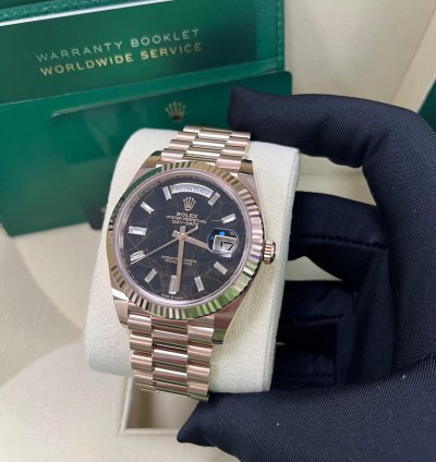 Rolex Day-date 40 Fluted Bezel - Eisenkiesel Diamond Dial - President Bracelet