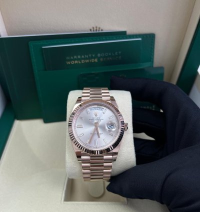 Rolex Day-date 40 Fluted Bezel Sundust Baguette Diamond Dial President Bracelet 228235