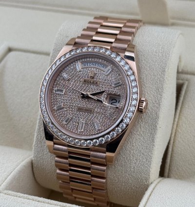 Rolex Day-date 40 Full Rose Gold Diamond-paved Dial Diamond Bezel