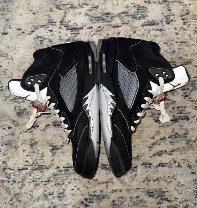 Air Jordan Retro 5 Reimagined Black Metallic Sz 10