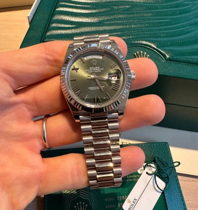 Rolex Day-date 40 Full Set box And Papers