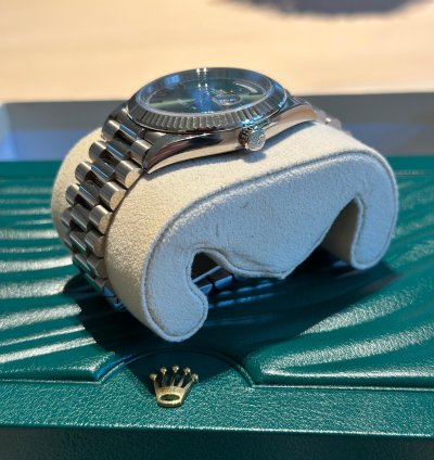 Rolex Day-date 40 Full Set box And Papers