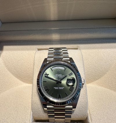 Rolex Day-date 40 Full Set box And Papers
