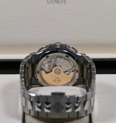 Patek Philippe Nautilus 5990 1a