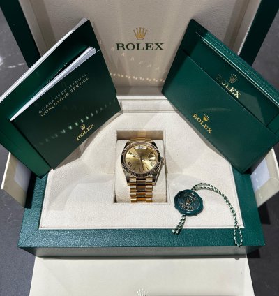 Rolex Day-date 40 Full Set In Mint Condition