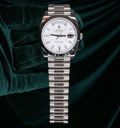 Rolex Day-date 40 Full Set Mint Day Date White Gold Meteorite Baguette 40mm 228239