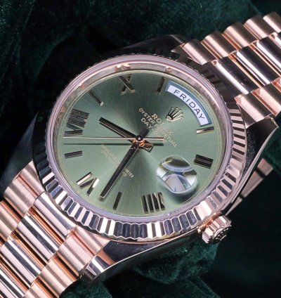 Rolex Day-date 40 Full Set Mint Day-date 40mm Green Dial Rose Gold 228235
