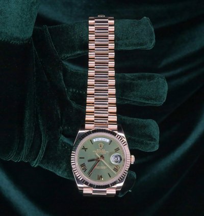Rolex Day-date 40 Full Set Mint Day-date 40mm Green Dial Rose Gold 228235