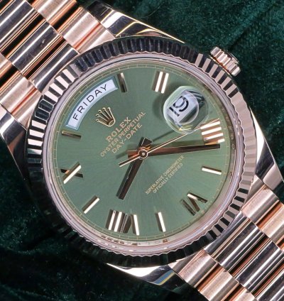 Rolex Day-date 40 Full Set Mint Day-date 40mm Green Dial Rose Gold 228235