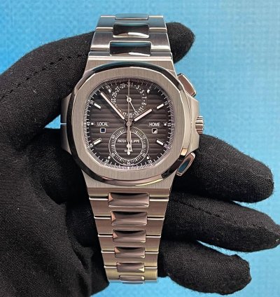 Patek Philippe Nautilus 5990 1a-001 Nautilus